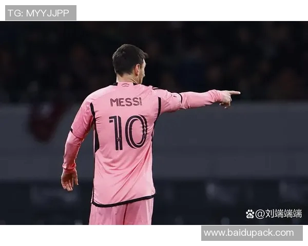 Illcic的足球生涯揭秘他是如何成为球迷心中的明星的 Illcic的足球生涯揭秘他是如何成为球迷心中的明星的